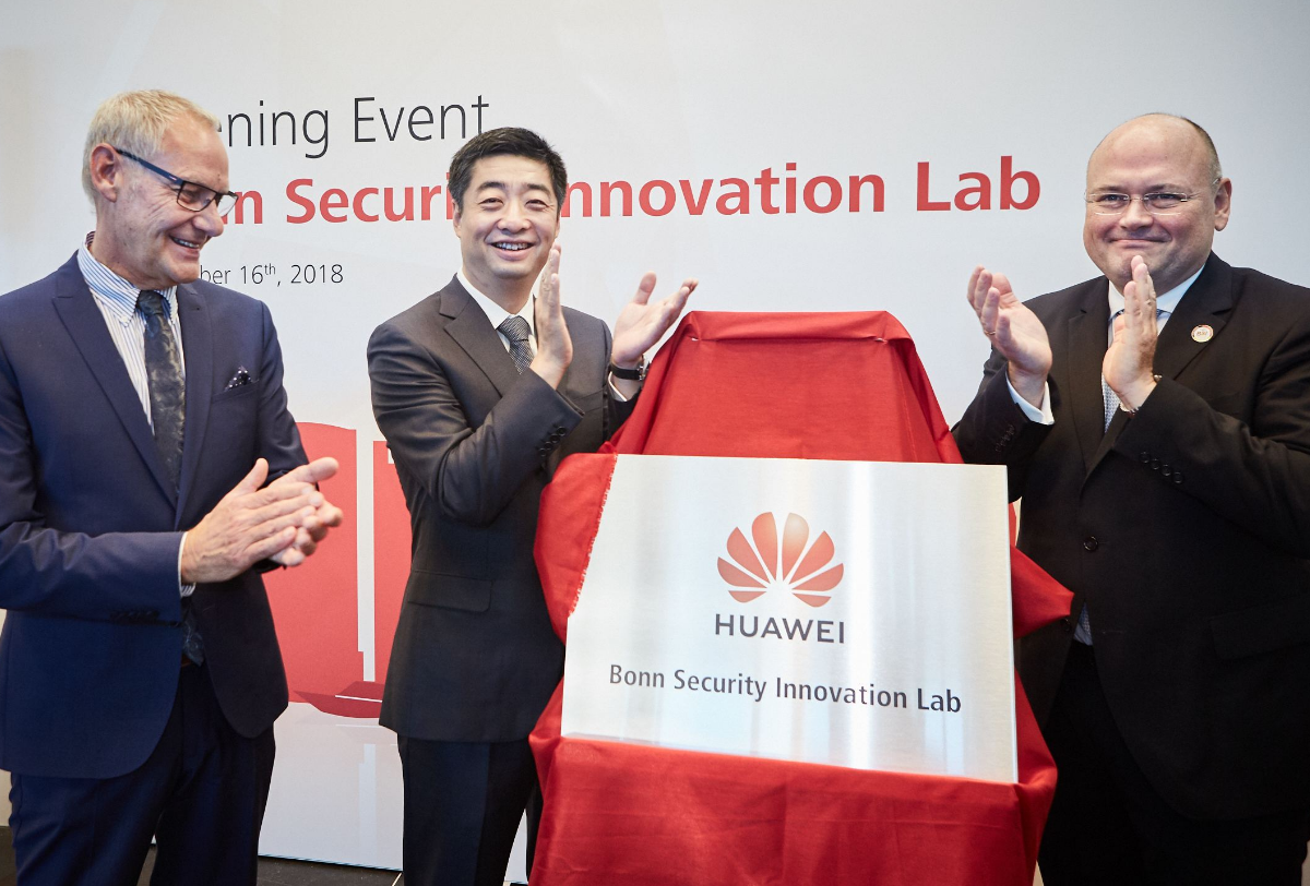 窩裡鬥，美國又耍�兩面派�，背後捅刀歐洲�好友�