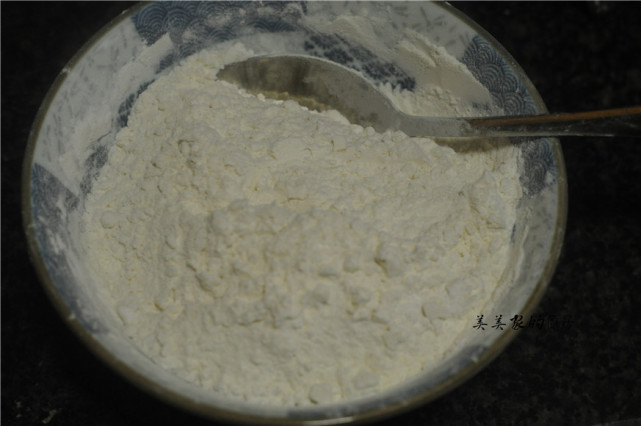 自製墨西哥雞肉捲，5分鐘就上桌，不用揉麵真省事，孩子的最愛