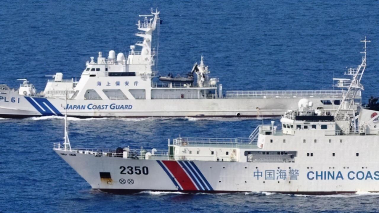 今日凌晨，日本船隻偷偷進入釣魚島海域，僅過20分鐘我海警船現身