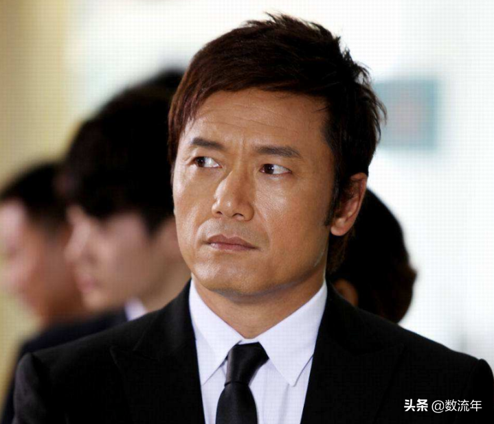 周润发被称“二哥”, 谢贤称“四哥”, 那大哥三哥是谁？还有五哥