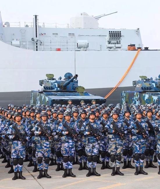 第三代核潜艇入列，第五代隐身战机上舰，今年中国海军还有啥彩蛋