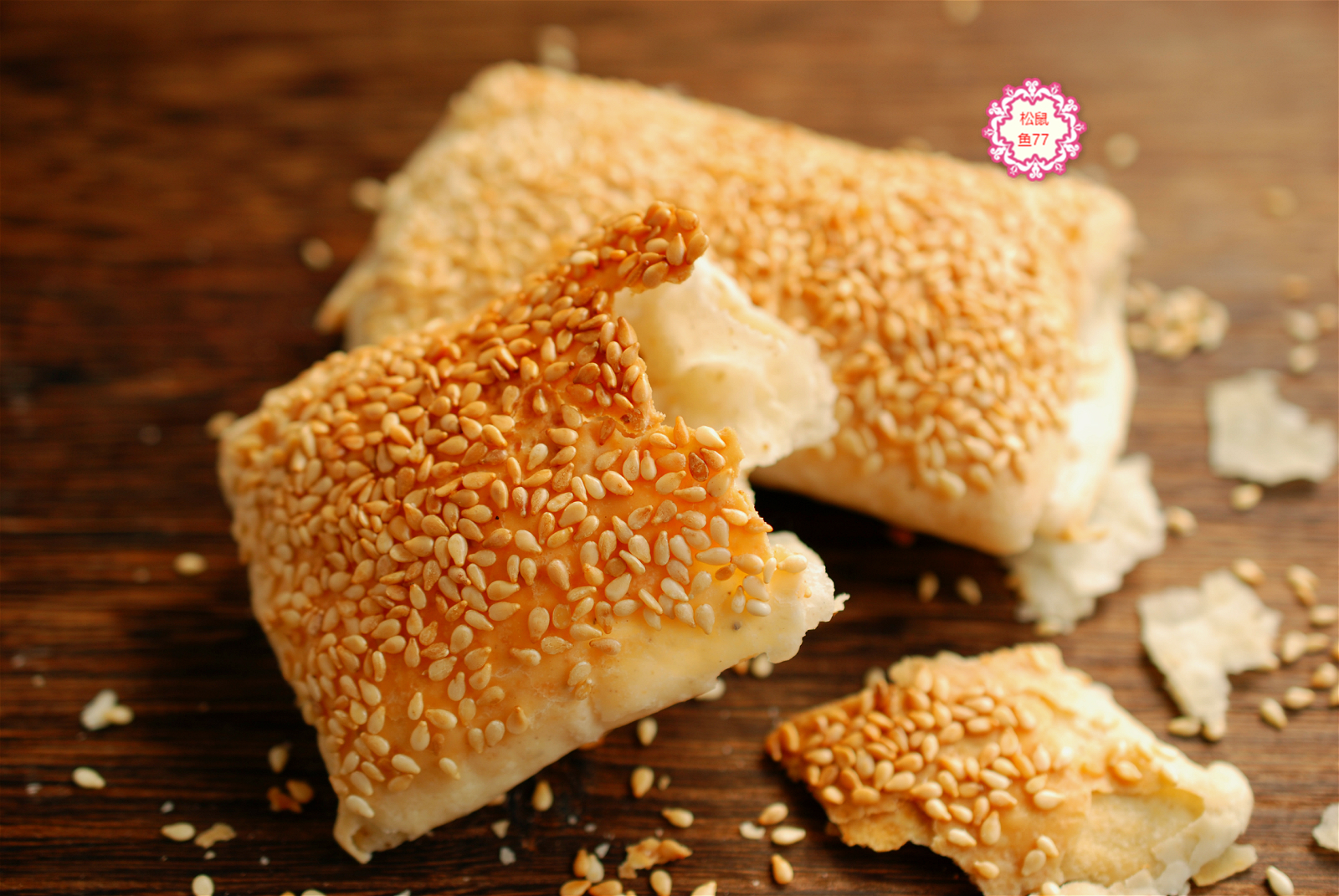 一捏就碎，一碰就掉渣兒，一吃倍儿香的油酥小燒餅，做法超簡單