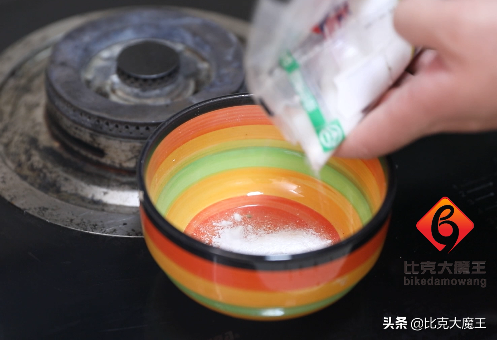 去除灶台污垢-第3张图片-农百科