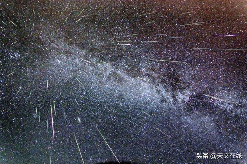 来自超新星的陨石雨，其穿越大气层的速度可达光速的1%