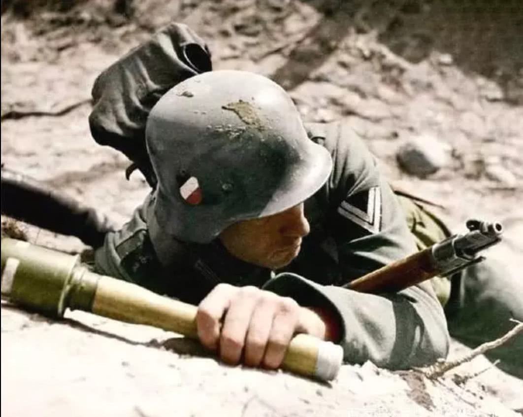 为什么德国很喜欢长柄手榴弹，美军更倾向于卵