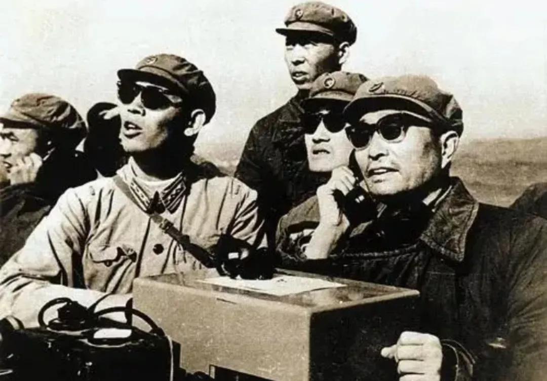 1964年，原子弹试爆前周总理问张爱萍：万一不响今年能再做一个？