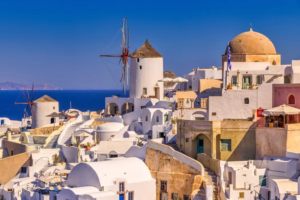 希腊蝉联“最受欢迎旅游国家”，经济增长伴随消费者信心剧增