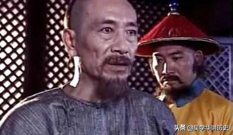 曾国藩大智若愚，靠着玩转官场的一些技巧，明