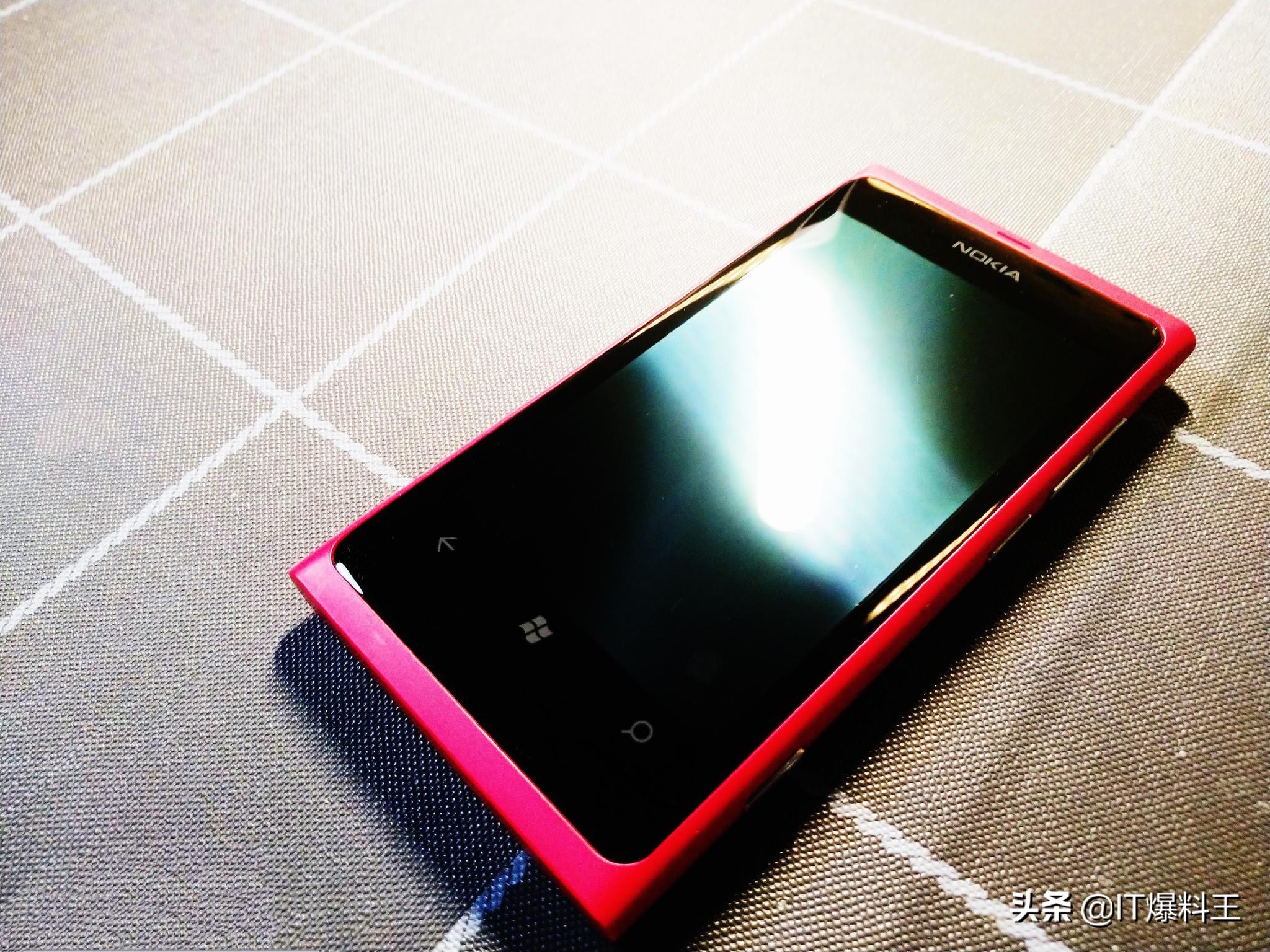 憋招式！諾基亞5G旗艦級(jí)曝出：或取名Lumia9.3、設(shè)計(jì)風(fēng)格重歸