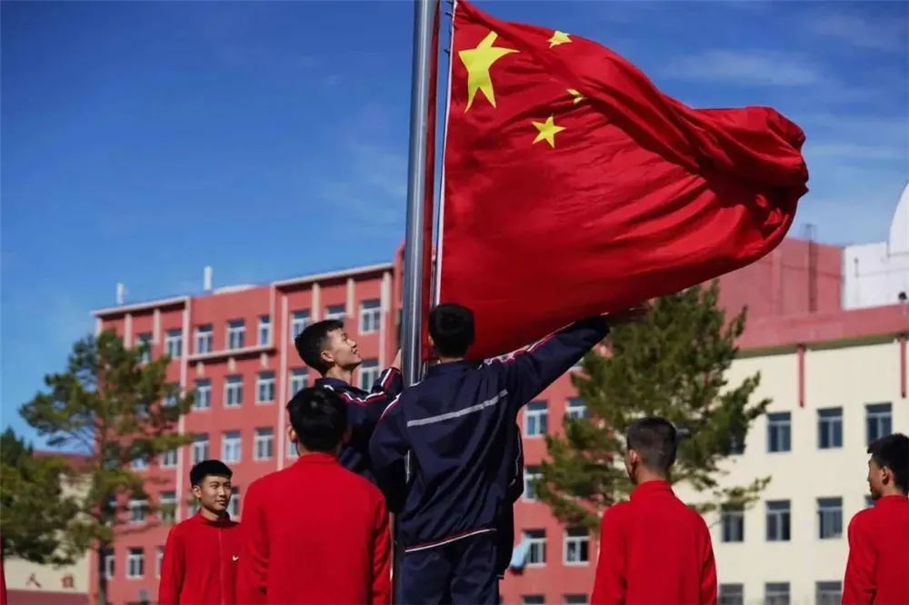 赤峰昭烏達(dá)中學(xué)怎么樣?是公立還是私立(圖2) 赤峰昭烏達(dá)中學(xué)怎么樣?是公立還是私立(圖2)