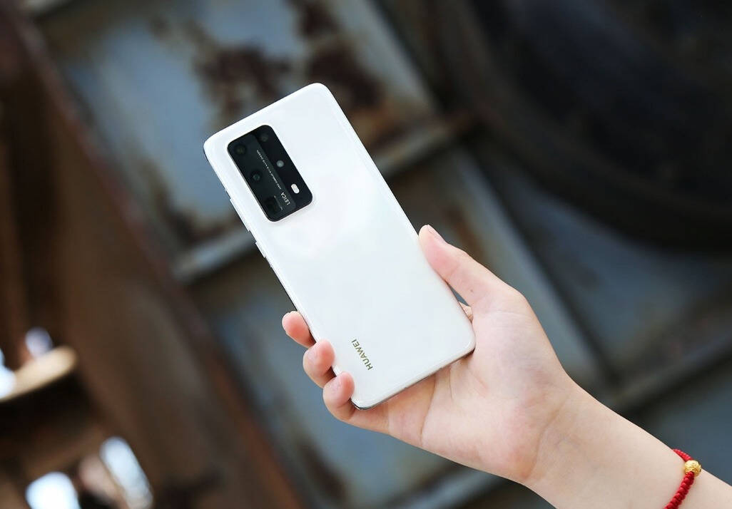 妥协？终于知道为什么很多原来想买Mate40Pro的人，却买了P40Pro