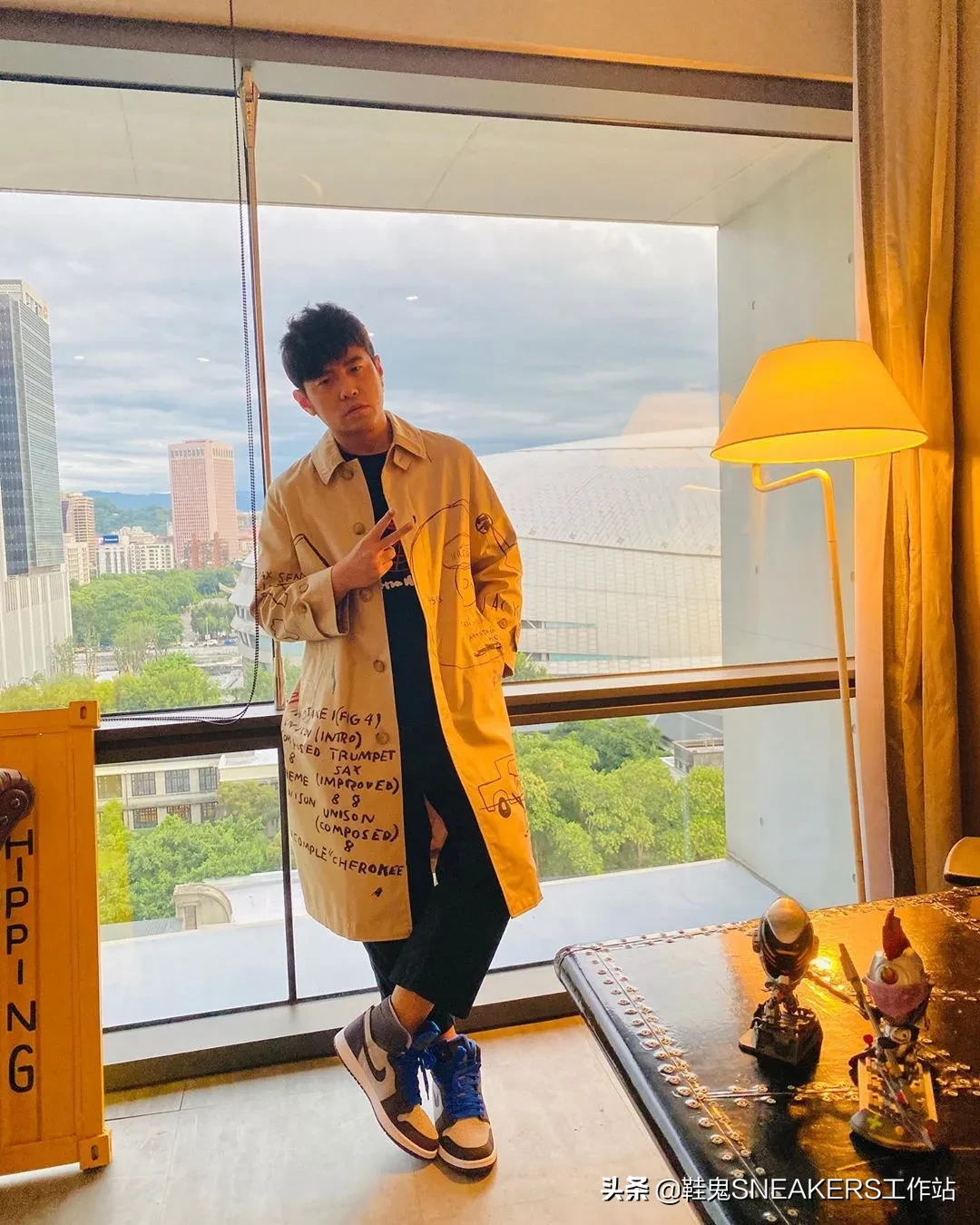 周杰伦提前上脚！AJ1x《英雄联盟》联名曝光，将限量发售？