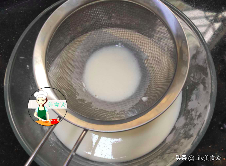 想吃月饼不用去买了，自己做不用烤箱、低糖低油不腻，吃过还想吃