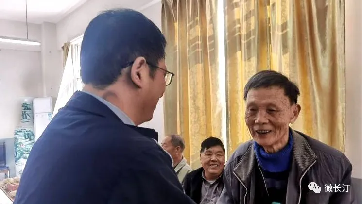 尊师敬老 情暖重阳丨长汀一中、二中举行2020年离退休教师座谈会