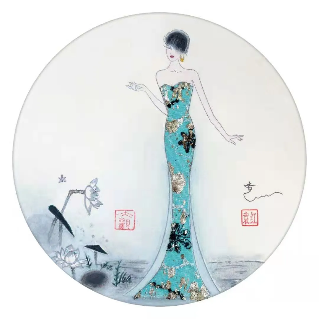 服装设计师袁红首创《水墨时尚装饰画》受到画界的赞议获国家版权