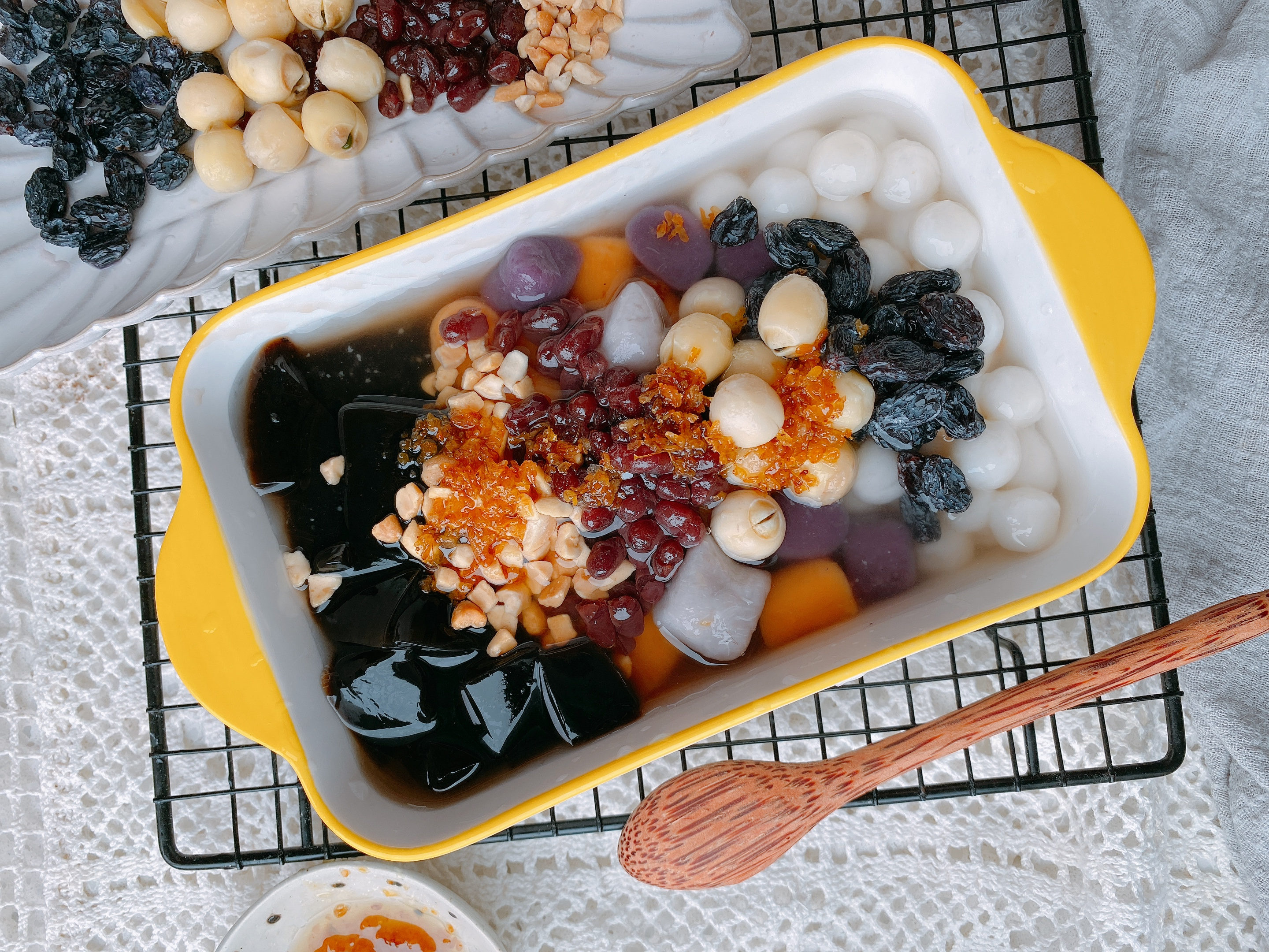 天气热试试冷饮拼盘，用料足清凉降火，比烧仙草还好吃，解暑神器