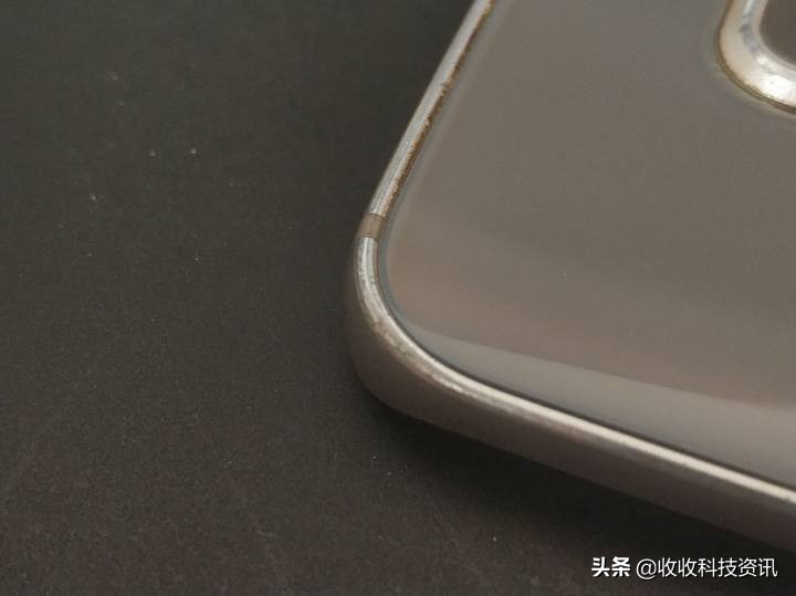 2020年再开箱三星S6 edge：曾经的机皇，现在的__？