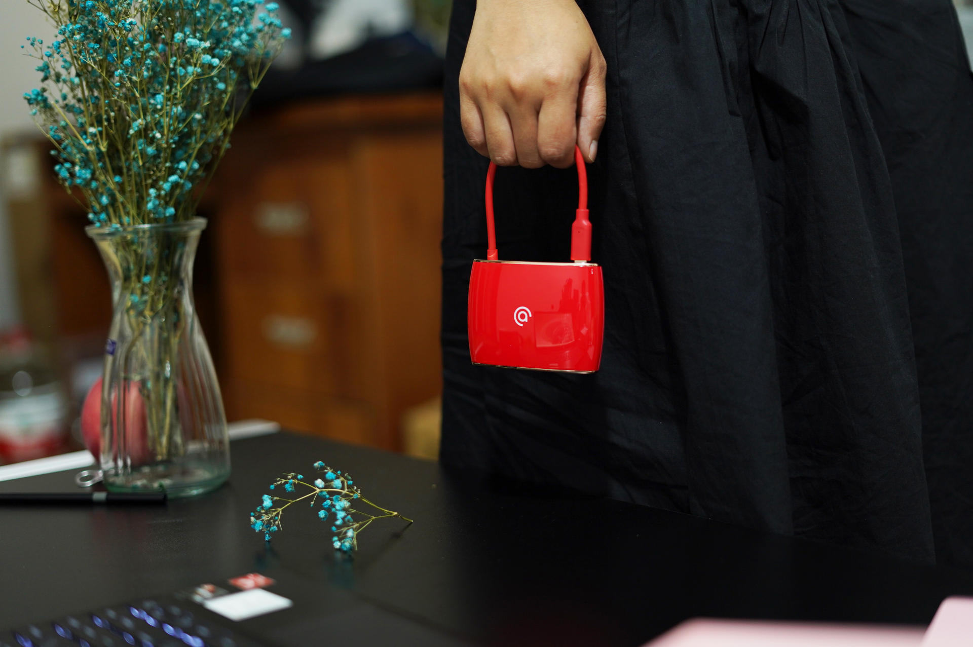 专属女孩的个性拓展坞你见过没？aigo国民好物扩展坞己悦H5S来了