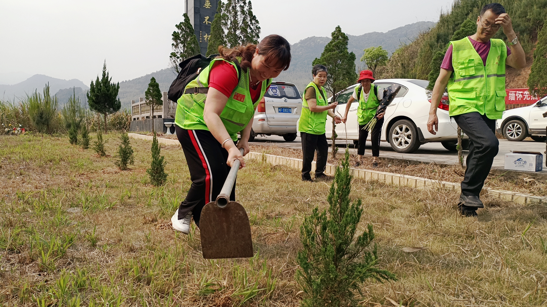 清明追忆英烈，弘扬爱国精神