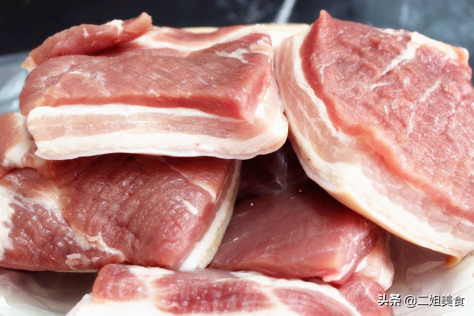 保存猪肉不用放冰箱了，学会3个土方法，久放不坏，味道依旧新鲜
