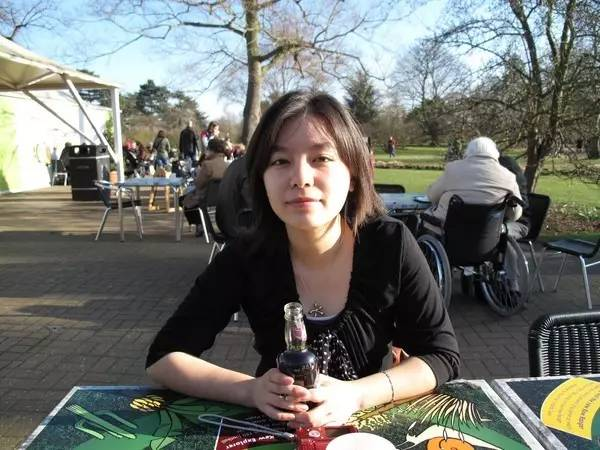 "The most beautiful heroine " : Chinese diplomacy translates female group " 4 gold are beautiful " , opened a season