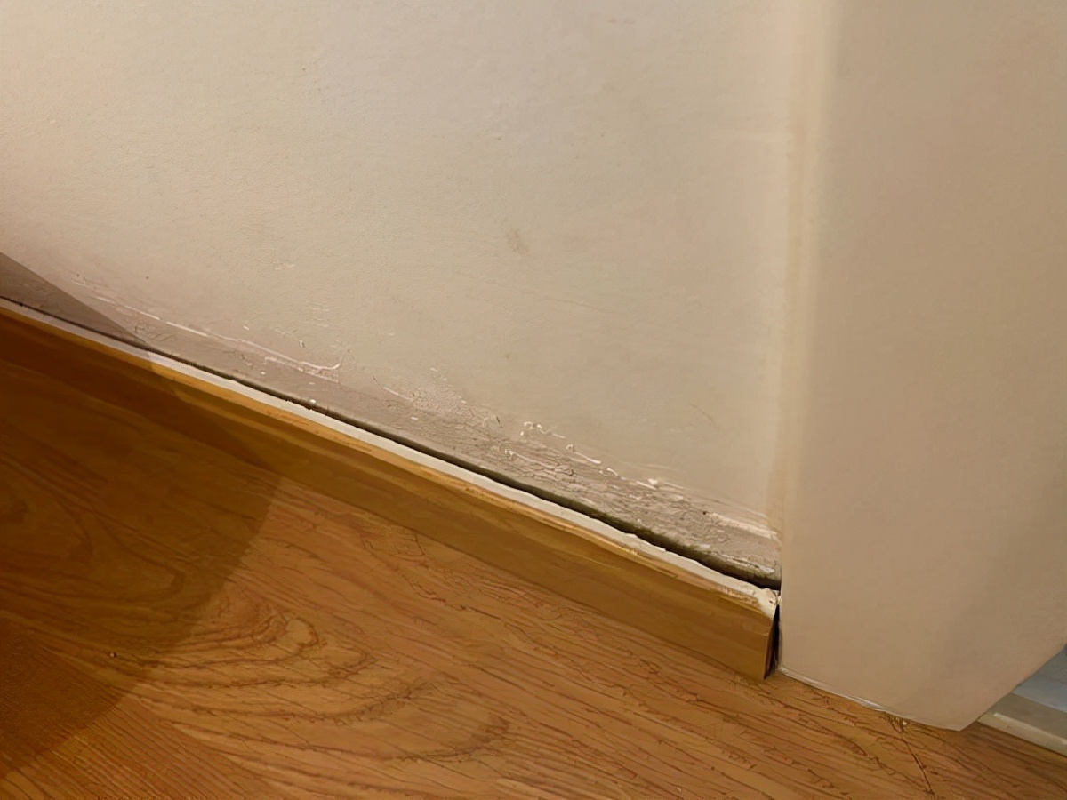 郑州市民投诉正在装修的房子被暖气试压给“淹”了，多天无人解决！物业和热力公司如此回应