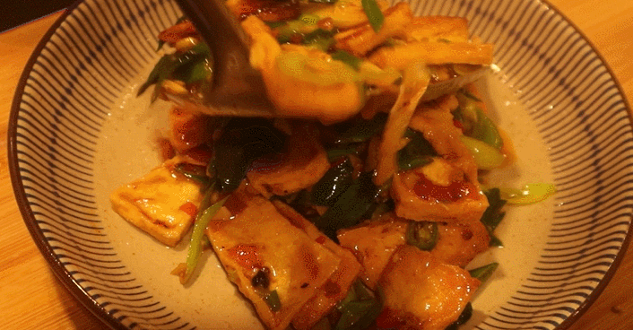 重庆人才懂的二面黄，只用豆腐这一种原料，味道比肉还好吃