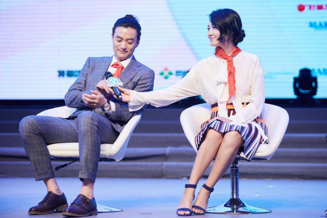 古力娜扎回应叫错名字，何炅自曝和陈冠希尴尬