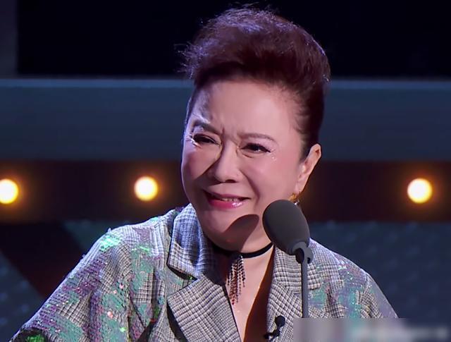 自然老去的10位女星，有人称霸影坛，有人早早退