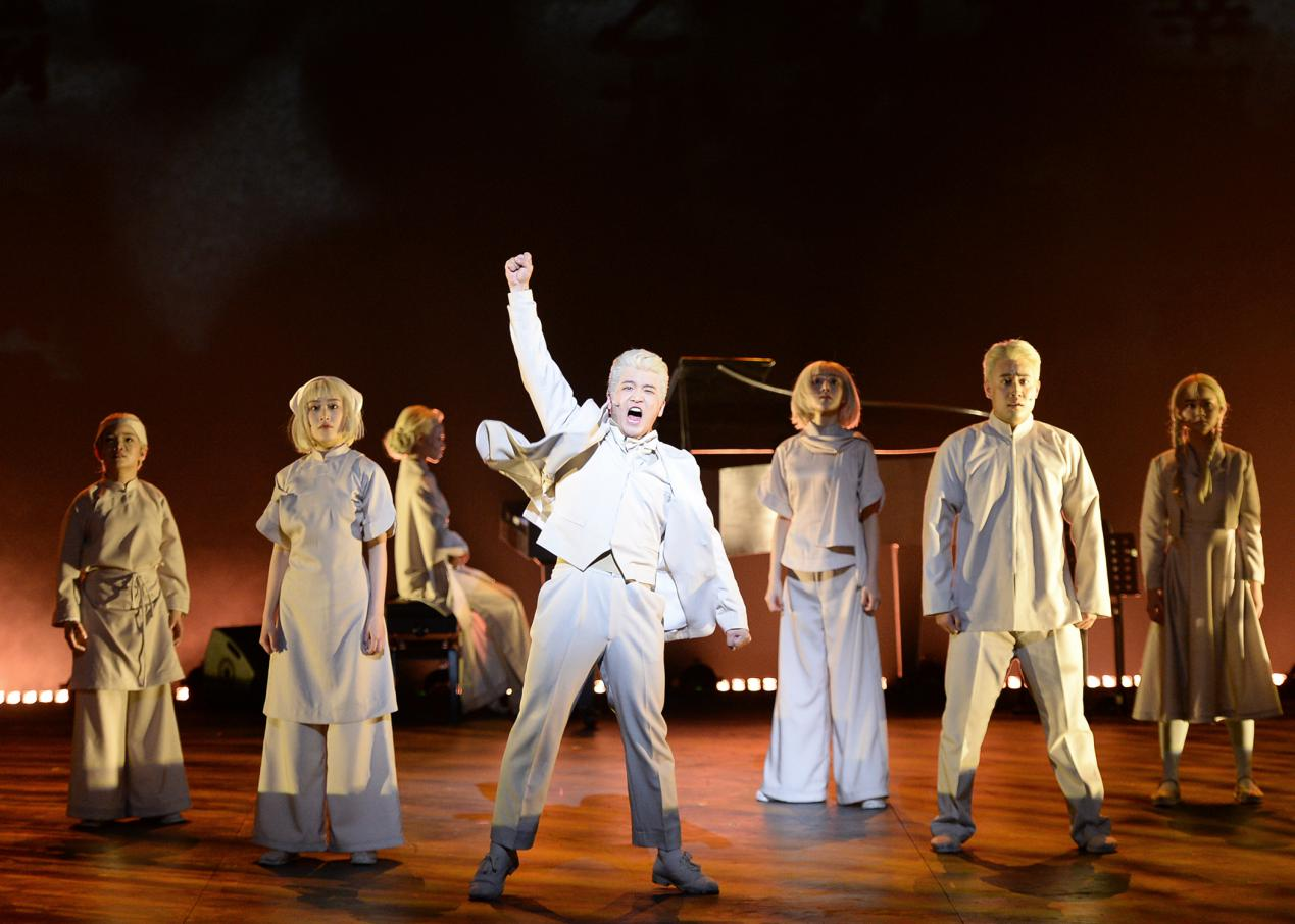 红色戏剧《辅德里》全国巡演昨杭州收官,下周返沪连演14场