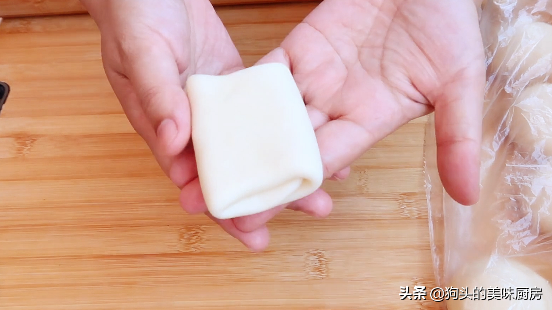 想吃酥餅不用排隊，教你在家做，不用烤箱，有鍋就行，個個酥掉渣