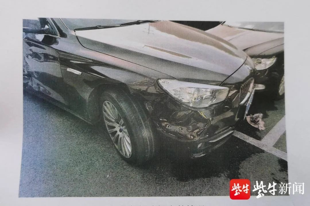 男子駕車撞開堵路車，獲刑10個月還要賠5萬元，汽車被堵只能忍？