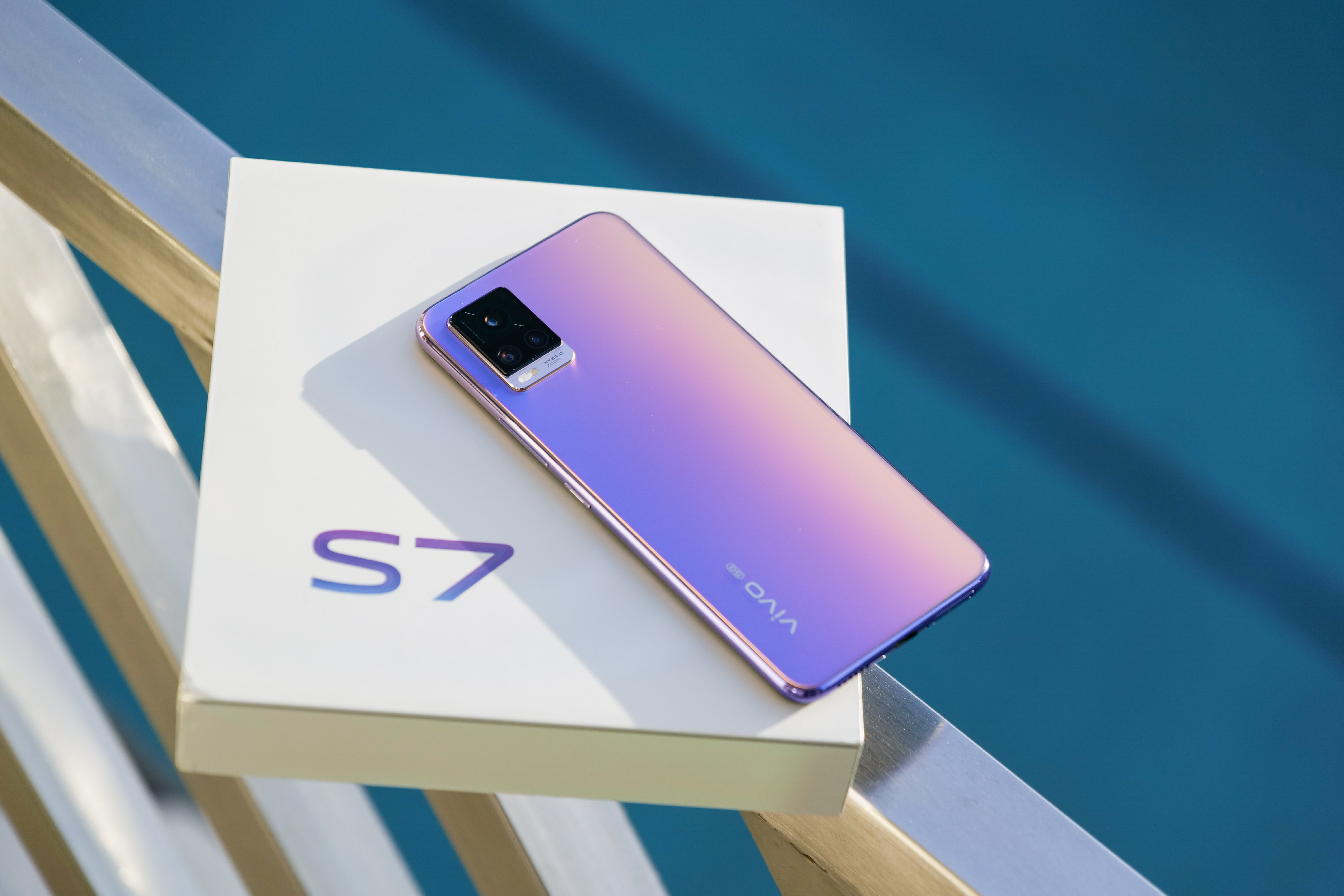 vivo S7评测：更美更轻薄的5G自拍旗舰