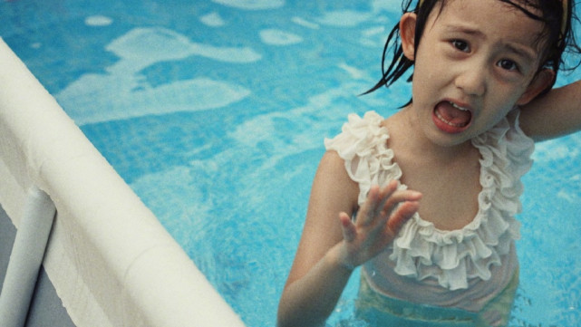 黃磊孫莉曬照為二女兒慶生，7歲多妹穿公主裙扎小辮，越來越漂亮