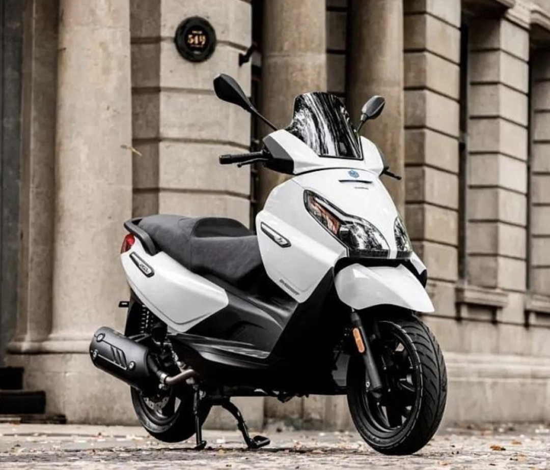 谁说踏板没灵魂？这几款不到两万的踏板摩托看了准心动