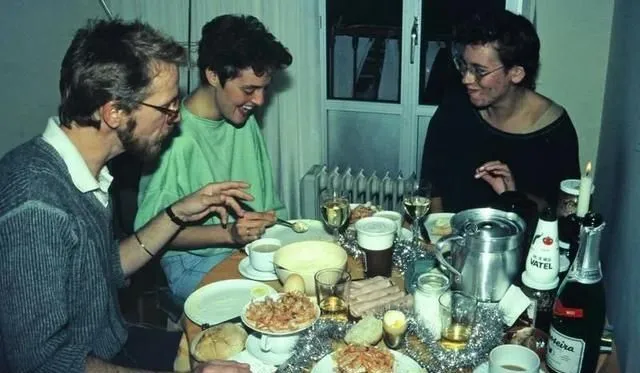 东德人正在怀念共产党