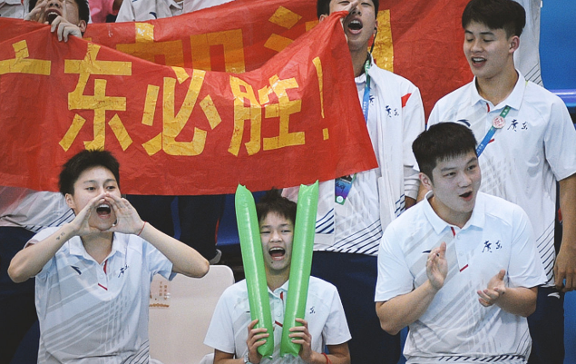 期待！全红婵要上电视，逛游乐园被全程跟拍，国庆假期连播2天