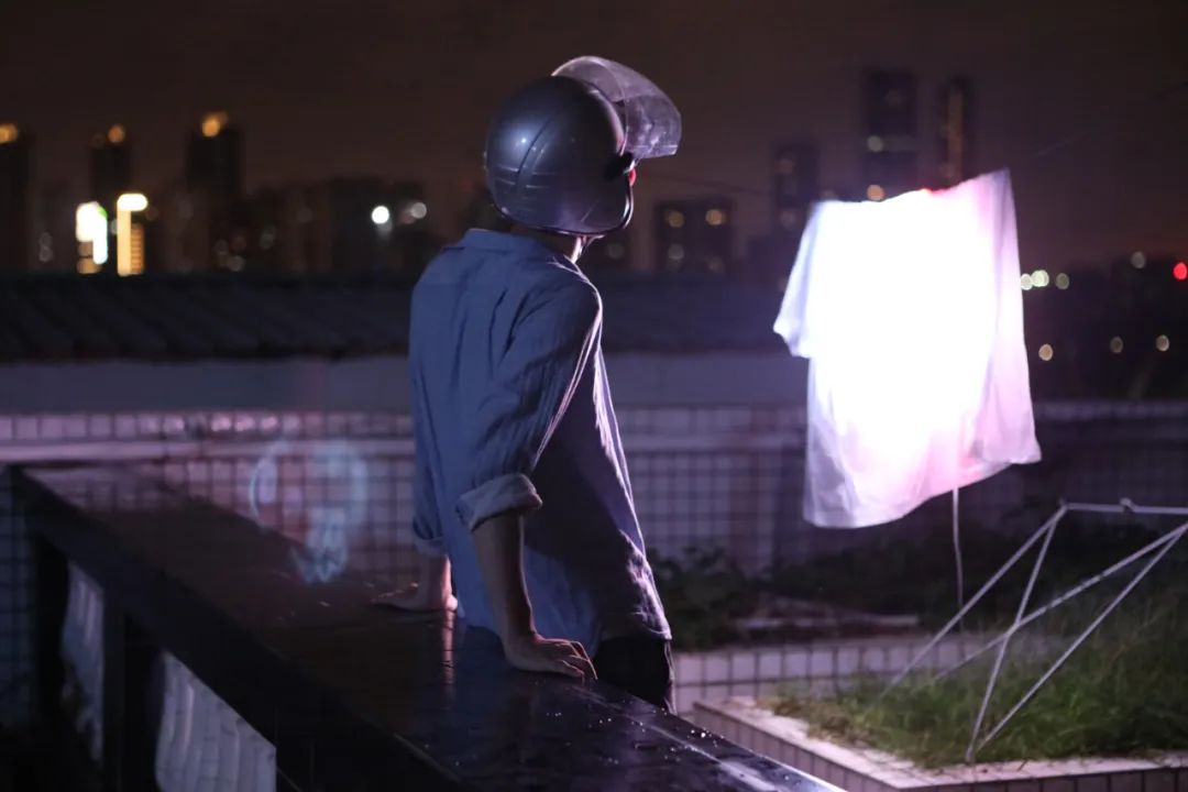 江西小伙把深圳拍成这样，看得人很不舒服，却