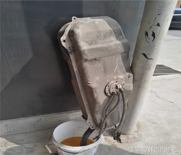 图片[4]_汽油车加入柴油怎么处理 不要慌、胖哥修车。_5a汽车网