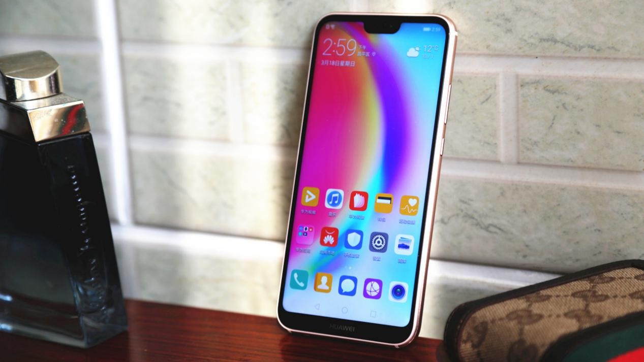 HUAWEI nova 3e评测－确实敲中了许多年轻人在购机时的“痛点”