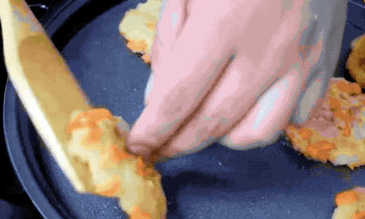 圖片[9]-土豆我這樣做不用炒也不用燉孩子特別喜歡吃多吃能長大個頭-起舞食譜網(wǎng)