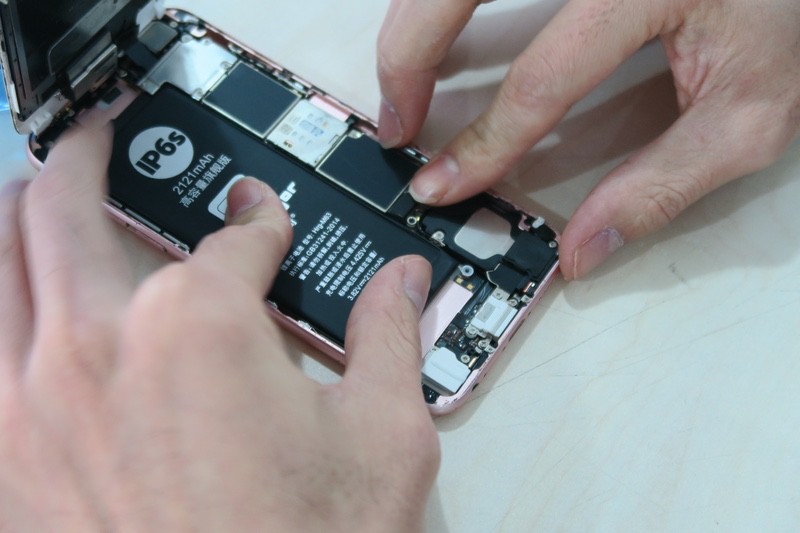 iPhone 6s 换电池经验分享