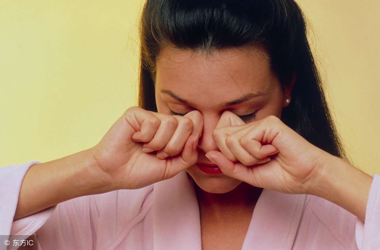 得了过敏性结膜炎怎么办？4个方法拯救你的眼睛