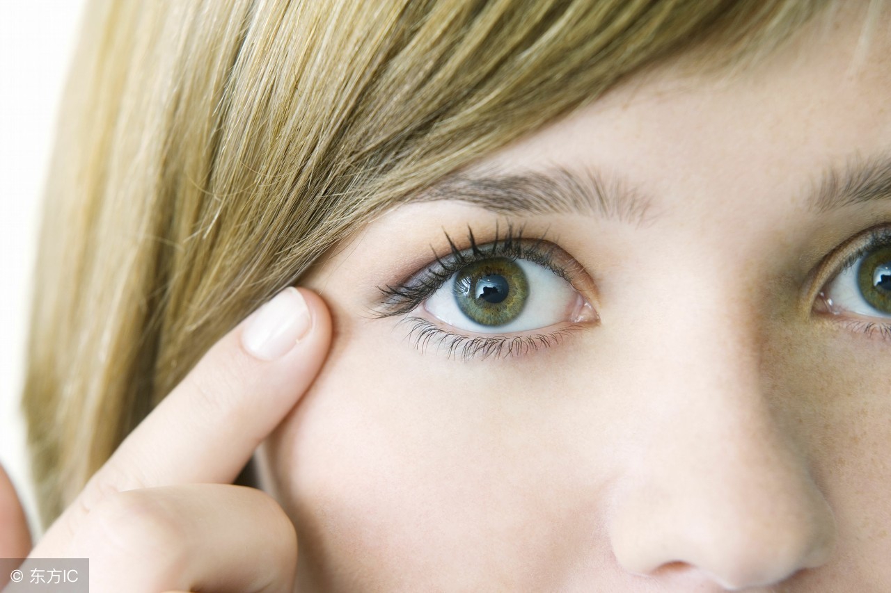 得了过敏性结膜炎怎么办？4个方法拯救你的眼睛