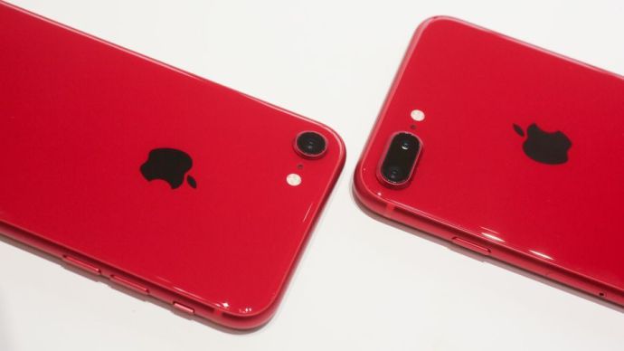图组：苹果iPhone8鲜红色入门，有一种想购买的不理智