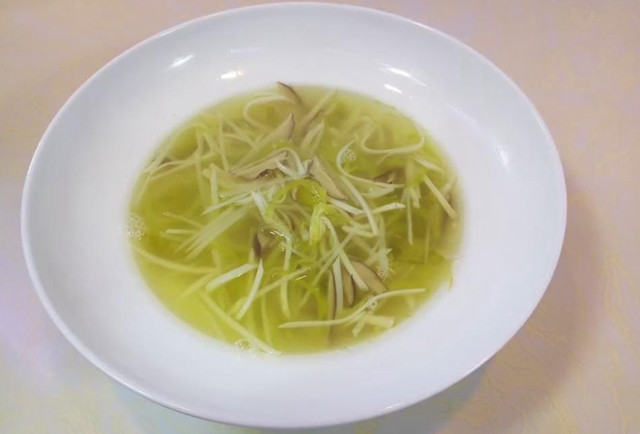 图片[1]-酸菜三丝汤做法步骤图  清爽鲜美-起舞食谱网