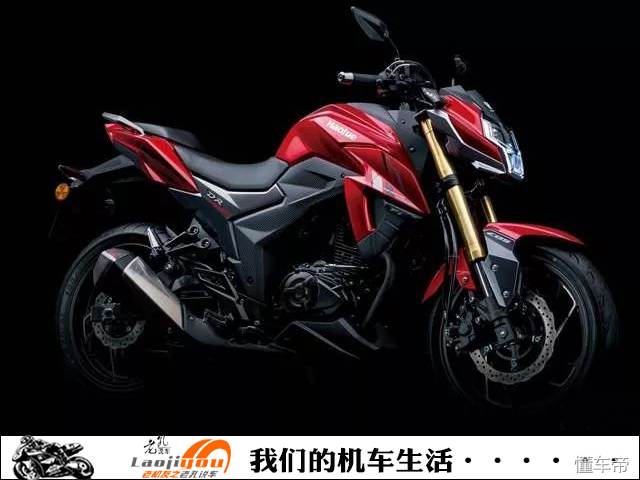 实拍视频国内铃木摩托GSX-S750，原先真实的知名品牌为豪爵，沒有帖铃木摩托的标