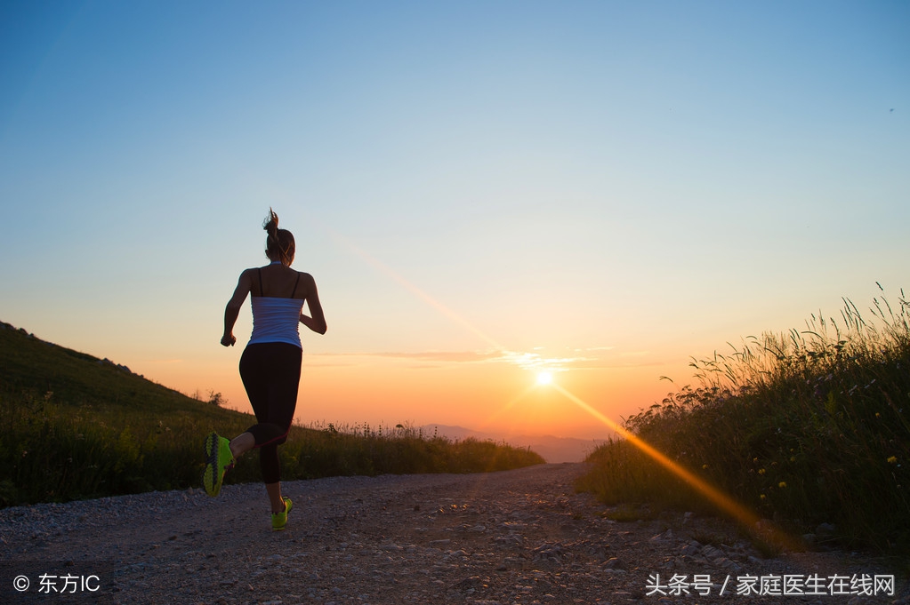 夜跑有这4大好处，难怪有些人选择晚上出去跑步，你有吗