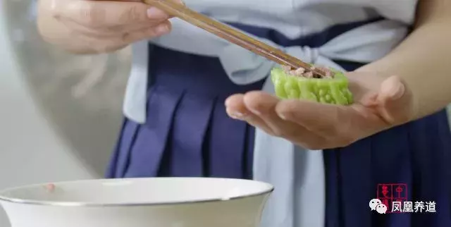 春季养生宝典!10种在家就能做的食疗菜谱 食疗养生 第23张 春季养生宝典!10种在家就能做的食疗菜谱 食疗养生 第23张