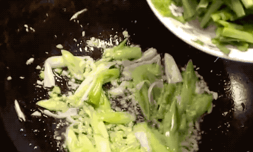 图片[5]-韭菜炒河虾做法步骤图 男人多吃这个菜会精力十足做法很简单仅-起舞食谱网